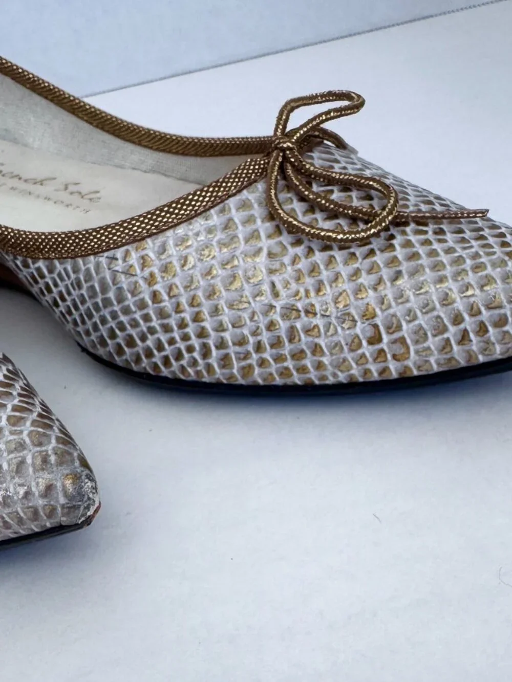 French Sole Womens Penelope Pointy Flats, White Gold Leather Wedge EU 40 US 10